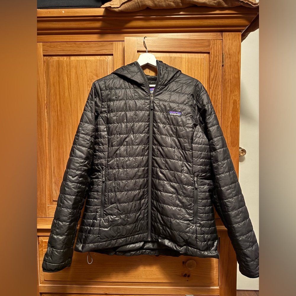 Patagonia Women’s Black Nanopuff Hoody
